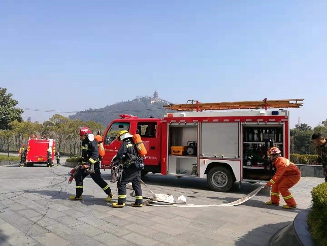 开展消防实战演练  筑牢安全防范意识